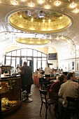 Café Café Paris Restaurant Szenerestaurant