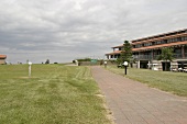 Golfhotel Hohen Wieschendorf aussen Golfplatz