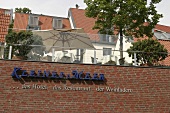 Kleines Meer-Hotel in Waren aussen