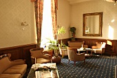 Strandhotel Atlantic Hotel in Bansin auf Usedom innen Sitzgruppe