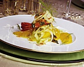 Garnelen auf Orangen -Fenchel Salat mit Honig -Walnussöl - Sauce