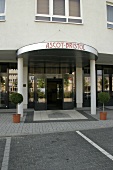 Ascot-Bristol Hotel in Potsdam außen