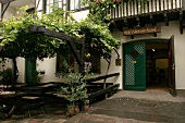 H J Kreuzberg Weingut in Dernau Rheinland-Pfalz Deutschland