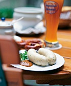 Münchner Weißwurst mit süßem Senf 