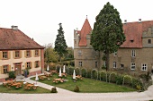 Schloß Frankenberg Schloss Frankenberg Weingut mit Gästezimmer Gästezimmern