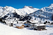 Blick über das Skiparadies Oberlech 