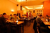 Zollhof Restaurant Gaststätte Gaststaette in Düsseldorf