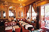 Bouchon, Weinkneipe in Lyon, innen Grand Café des Négociants, Gäste