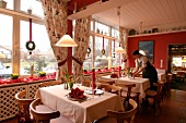 Bayerische Alm Restaurant Gaststätte Gaststaette im Hotel Reisingers Bayerische Alm in Burghausen