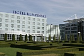 Kempinski Airport Hotel mit Restaurant in München-Flughafen Muenchen-Flughafen München
