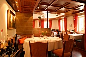 Schwabenstube Restaurant Gaststätte Gaststaette im Hotel Adler in Asperg