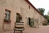Gästehaus im Kloster Eberbach Gaestehaus im Kloster Eberbach Hotel mit Restaurant in Eltville Hessen