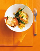 Lachs - Saltimbocca - gebraten mit Parmaschinken, Salbei - mit Risotto