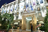 Carlton Inter-Continental Carlton Inter Continental Hotel mit Restaurant Gaststätte in Cannes
