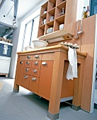 Küchen-Arbeitstisch mit Modulen, Schubladen