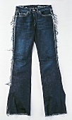 Dunkelblaue Jeans mit Fransen an den Seiten, Schlitze an den Waden