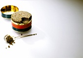 Fisch, Kaviar in der Stülpdeck eldose, 1,8 kg, geöffnet, Osietra