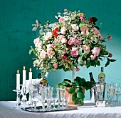 Blumenbäumchen in Rosa und Weiß als Tischdekoration