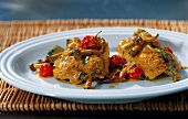 Curry, Curry vom Stubenküken mit Cocktailtomaten +Pioppini-Pilzen