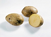 Gemüse aus aller Welt, Kleine Kartoffeln, dunkle Schale, Bintje