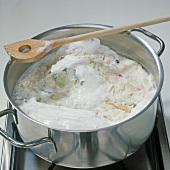 Fish mixture and frothy in casserole, step 5