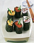 Sushi - verschiedene Gunkan-Maki