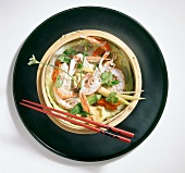 Shrimps, Gedämpfte Scampi mit Gemüse und Ingwerscheiben, Asien