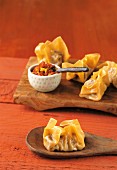 Meat-filled won tons (Asia)