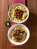 Saucen & Dips, Pasta mit Tun- fisch-Caponata u. Tomaten-Lamm-Sauce
