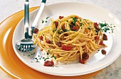 Schnell & Edel, Spaghetti mit getrockneten Tomaten und Petersilie