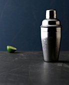 Stainless steel cocktail shaker