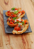 Kochbuch Nr. 1, Thunfisch- Paprika-Crostini