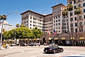Los Angeles: Rodeo Drive, Hotel Beverly Wilshire, Straße, Porsche