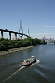 Köhlbrandbrücke Schiff