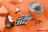 Accessoires, Schuhe, Hut, Tuch, Sonnenbrille im Côte D' Azur Stil