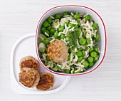 Single-Küche, Grüner Reissalalat mit Hackbällchen