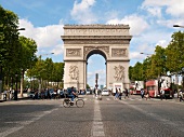 Paris: Place Charles-de-Gaulle, Triumphbogen.