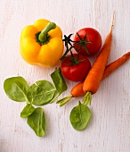Stillzeit, Spinat, Paprika, Tomaten, Möhren, reich an Vitamin A