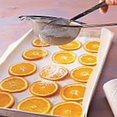 Salz, Orangenscheiben mit Puderzucker bestreuen, Step 2