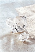 Heilen mit Edelsteinen - Herkimer-Diamanten, Bergkristalle