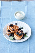 Genussrezepte für zwei, Fluffige Pancakes mit Heidelbeeren