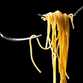 Dinner for Two, Spaghetti auf einer Gabel
