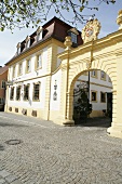 Zehntkeller-Hotel Romantik-Hotel mit Restaurant und Weingut Iphofen