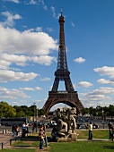 Paris: Blick auf Eiffelturm, Denkmal