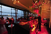 Le Ciel Bar & Restaurant, Lounge in Hamburg, im Hotel Le Royal Méridien