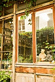 Lhomme Gainier d'Art window in Paris