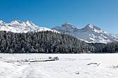 Winterküche, Zugefrorener See, Schneelandschaft, Voralpenland