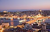 Istanbul: Pera, Goldenes Horn, Bosporus, Galatabrücke, Stadtansicht