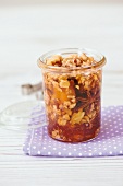 Essen in Schwangerschaft und Stillzeit, Nuss-Honig im Glas