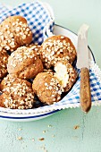 Sweet spelt rolls with oats and dried fruits